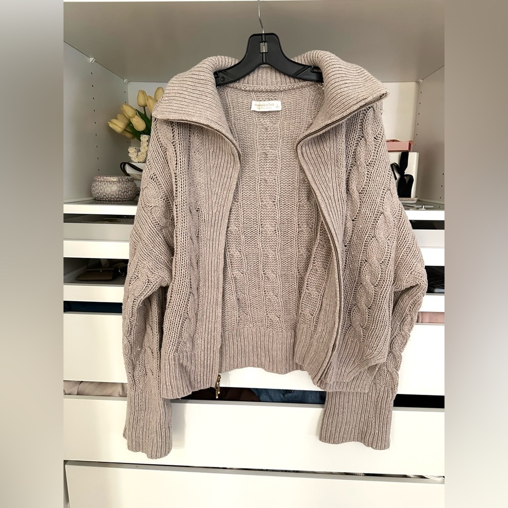 Abercrombie & Fitch Cable-Knit Full Zip collared Sweater Jacket Taupe - Picture 3 of 12